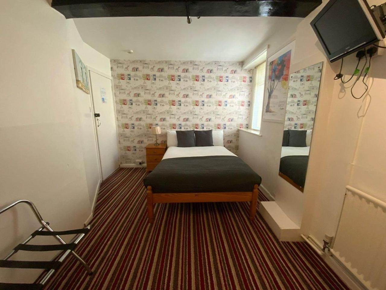 Smugglers Hotel บริกแซม ภายนอก รูปภาพ